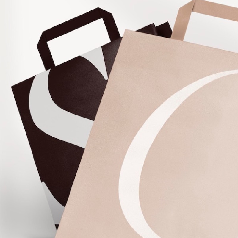 Sac en kraft blanc et poignées plates